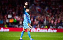 Thibaut Courtois chấn thương sau trận derby Madrid